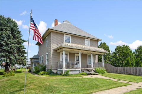 614 Main Street Lowden IA 52255