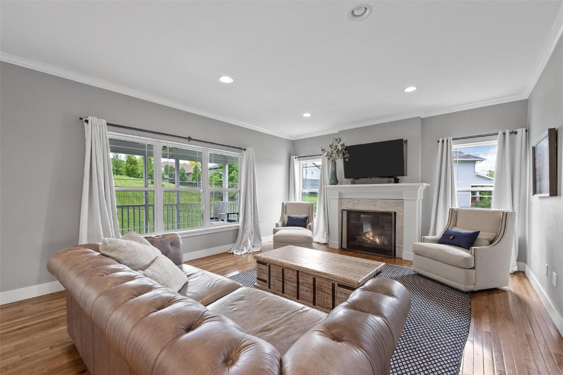 917 Robin Road