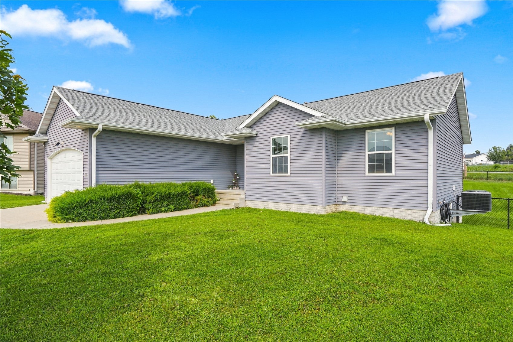4592 Creekview Trail