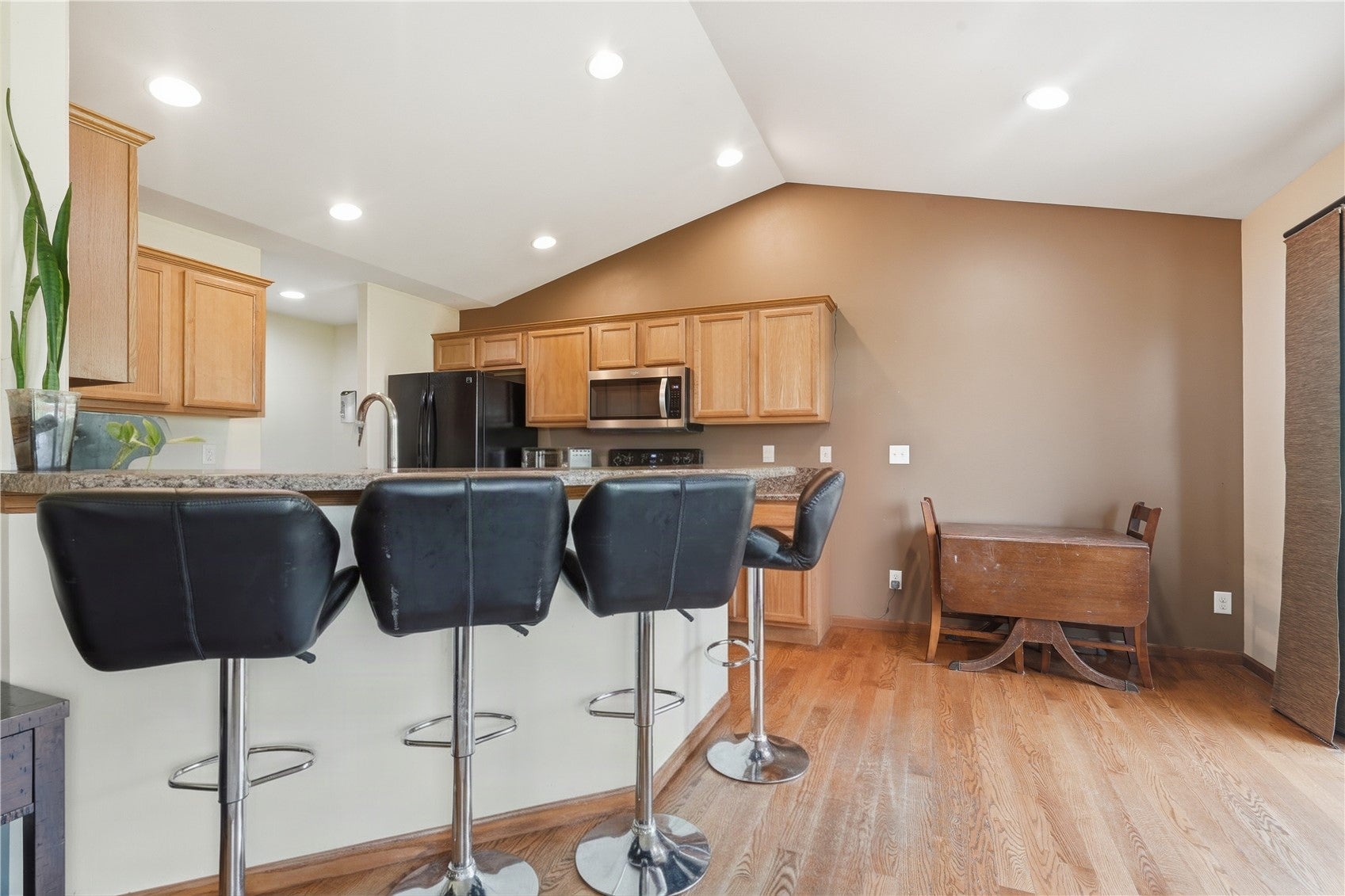4592 Creekview Trail