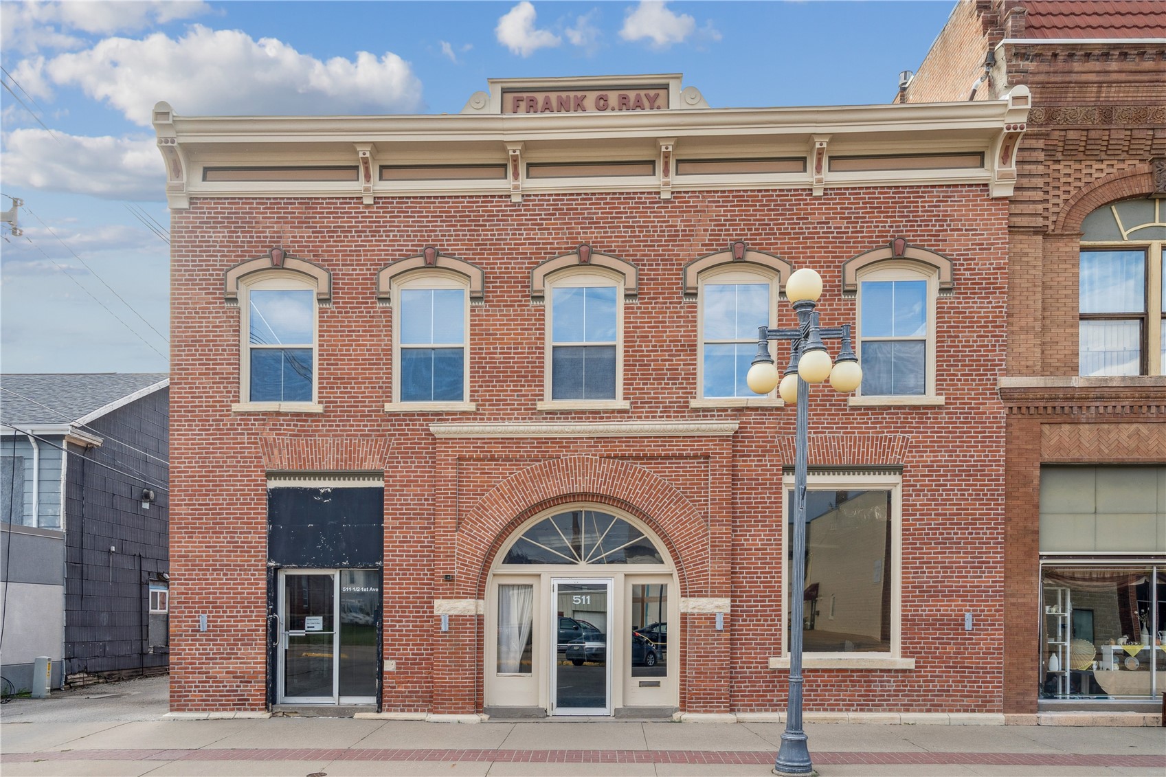 Photo 1 of 48 — 511 1st Ave, Vinton, IA 52349