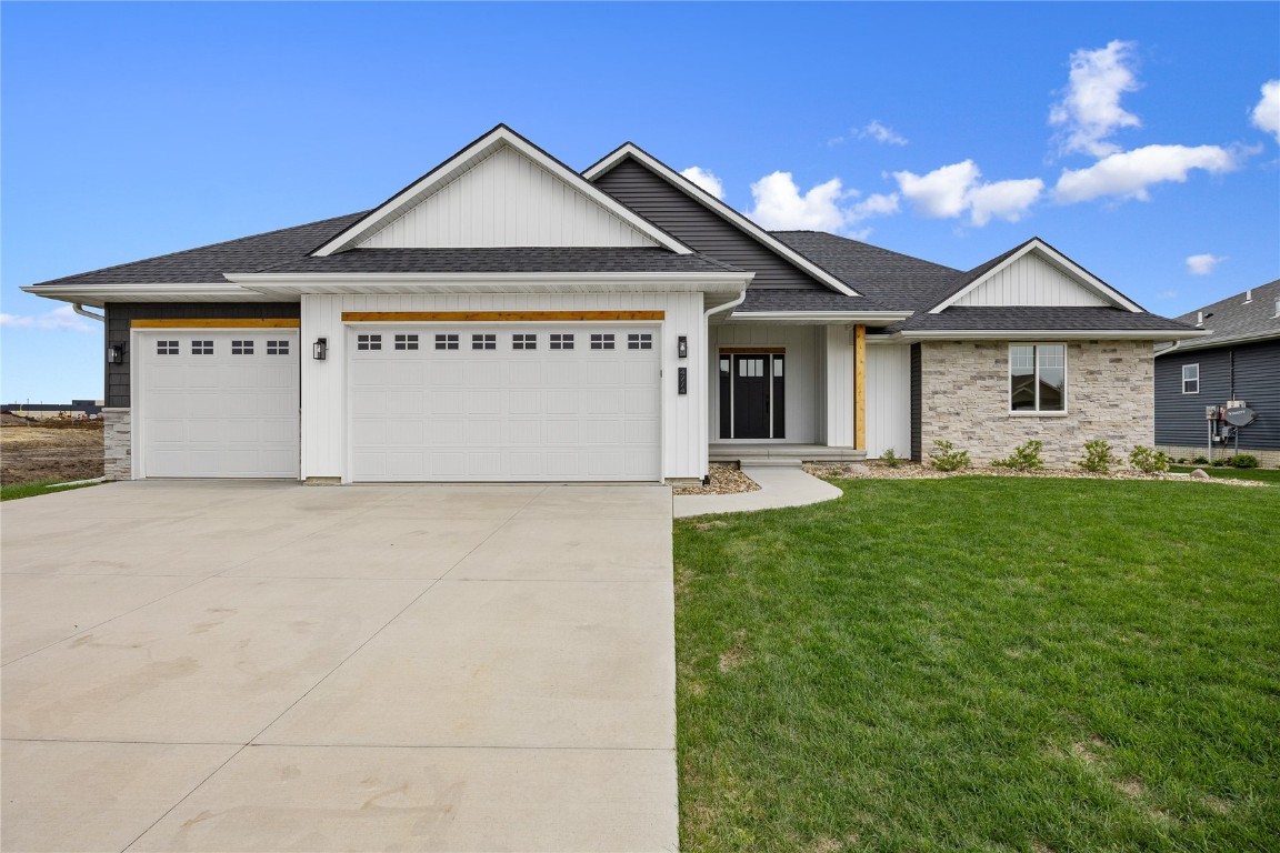 Photo 1 of 43 — 4274 Hastings Drive, Marion, IA 52302