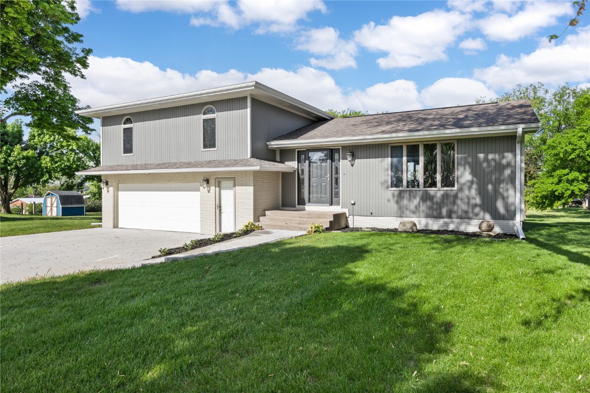 3902 Julie Ln.