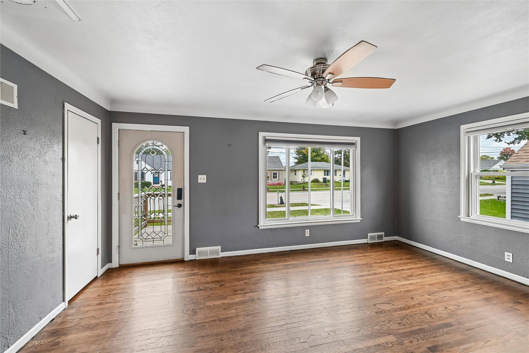 1117 35th Street NE