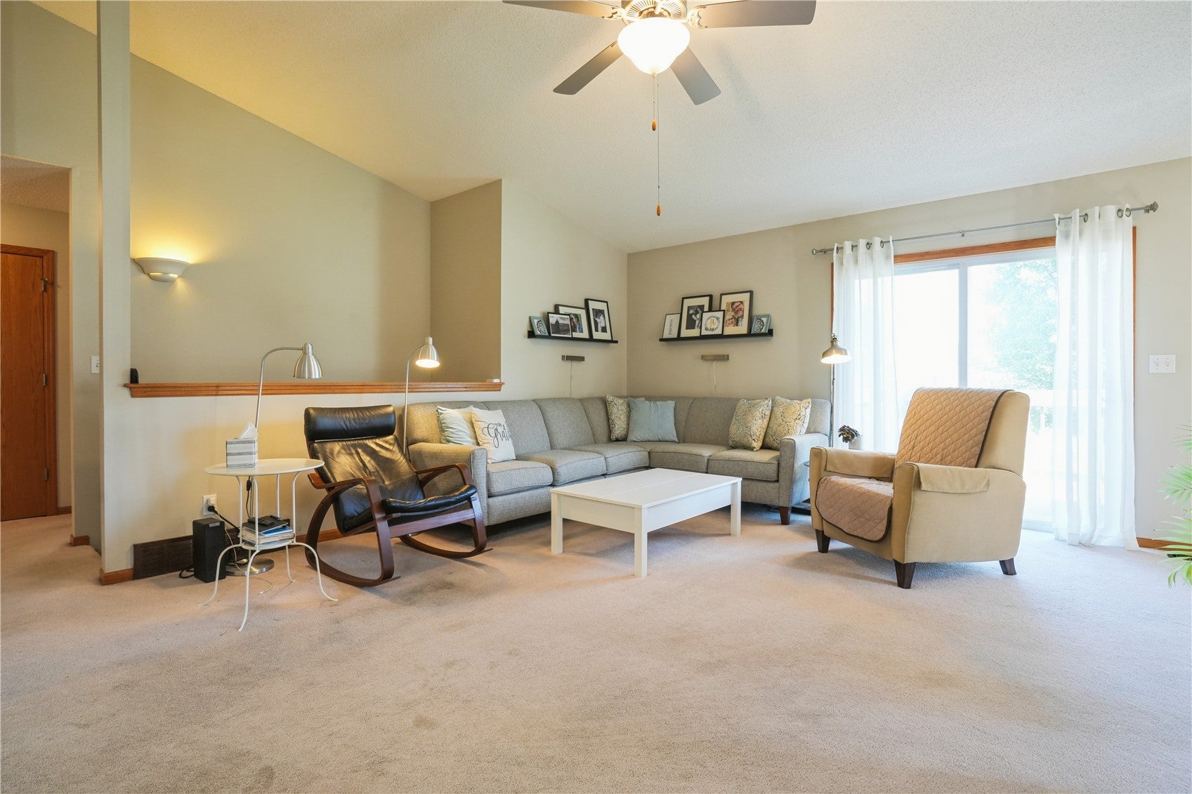 3313 Stoneview Circle SW