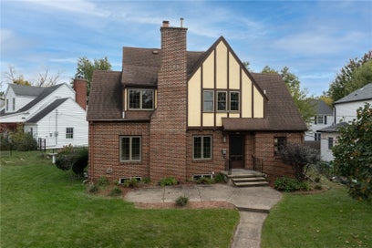 2445 5th Avenue SE Cedar Rapids IA 52403