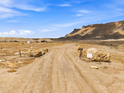 Photo of 827 33 Road, Clifton, CO 81520 (MLS # 20264464)