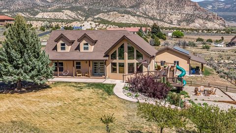 Photo of 923 Mesa Drive, Rifle, CO 81650 (MLS # 20261877)