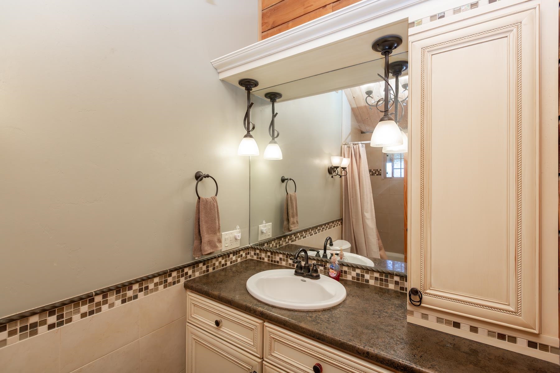 Grand Junction, Colorado, 81505, United States, 5 Bedrooms Bedrooms, ,4 BathroomsBathrooms,Residential,Active,2029718