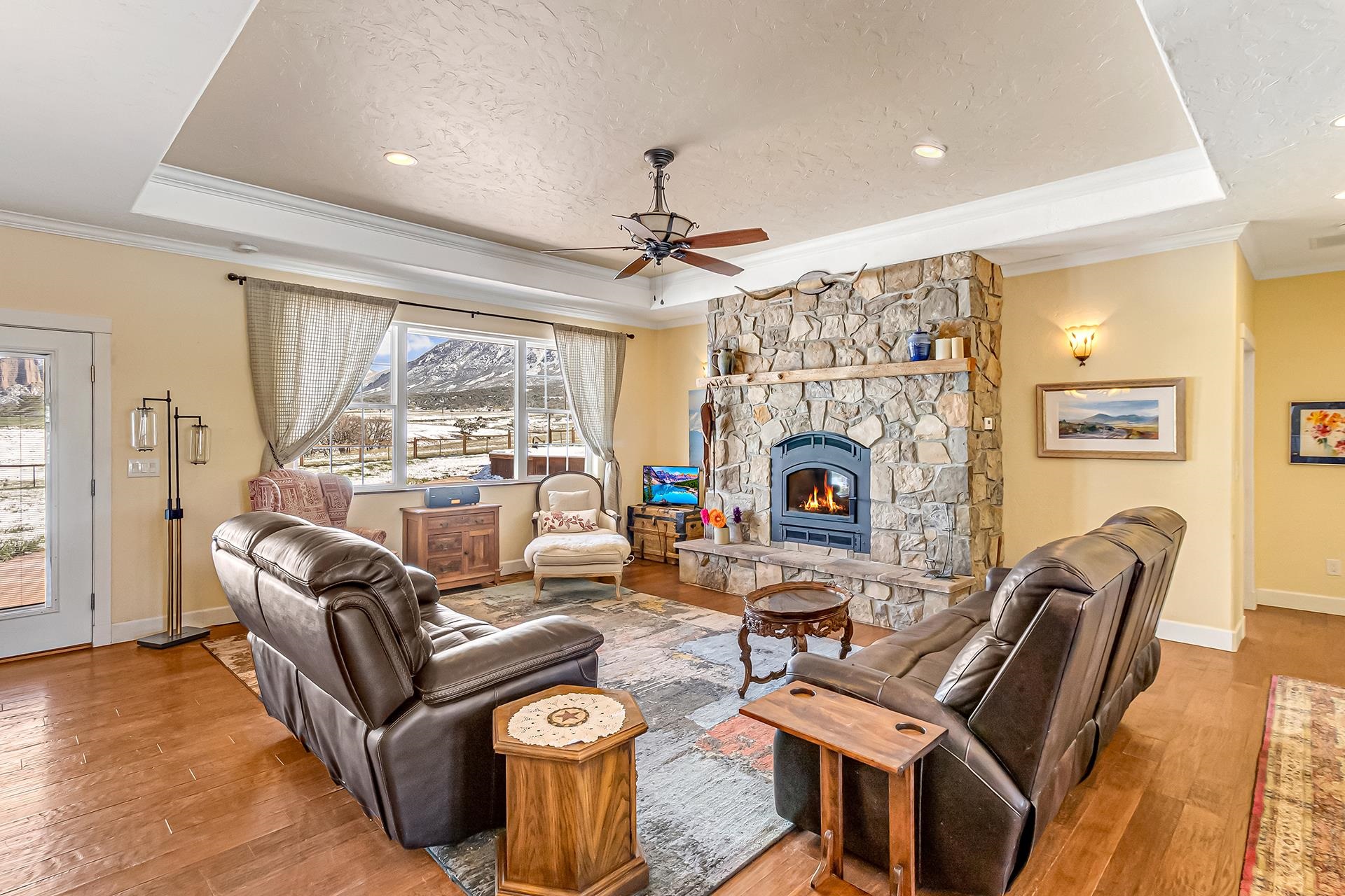 Crawford, Colorado, 81415, United States, 4 Bedrooms Bedrooms, ,3 BathroomsBathrooms,Residential,Active,2035144