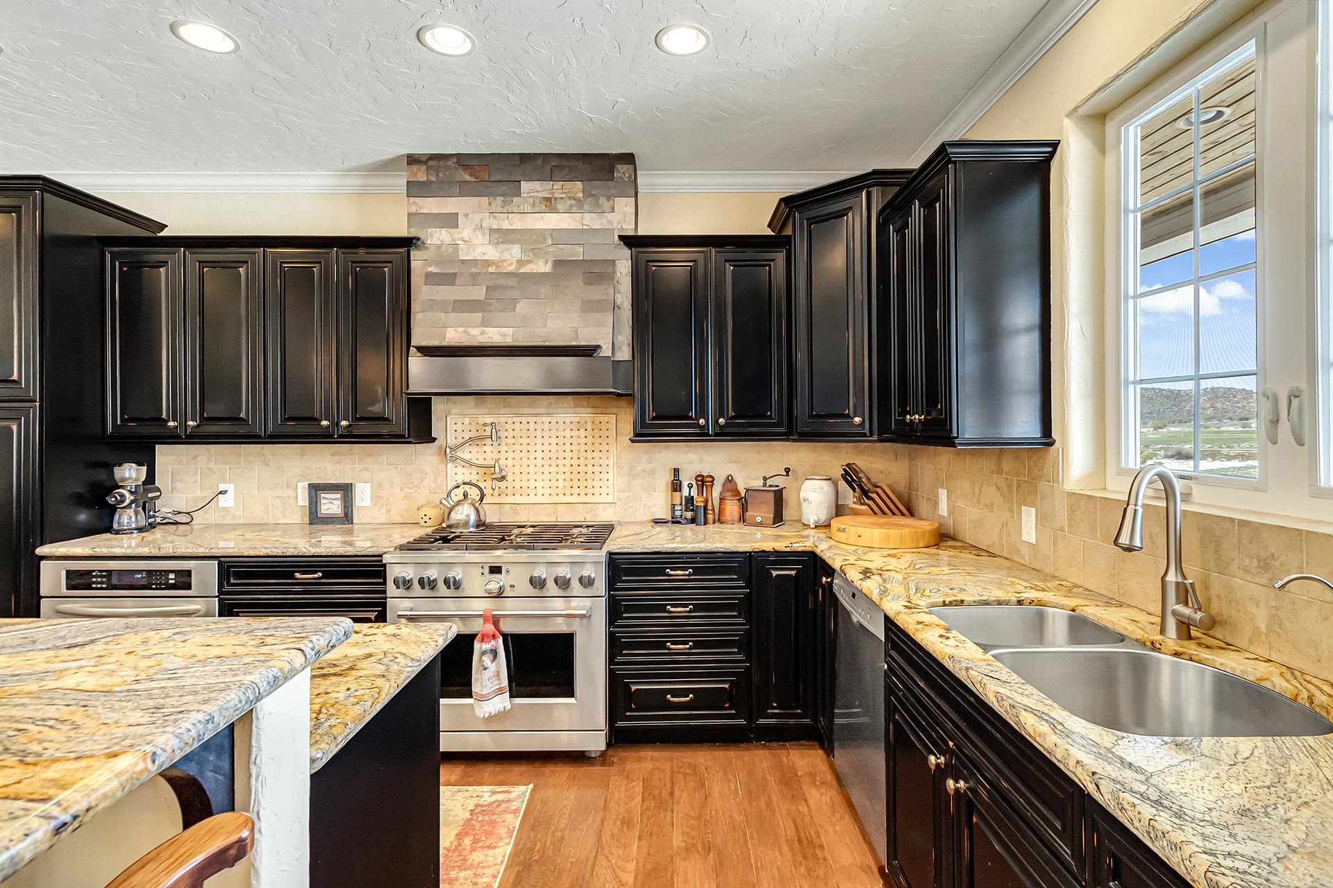Crawford, Colorado, 81415, United States, 4 Bedrooms Bedrooms, ,3 BathroomsBathrooms,Residential,Active,2035144