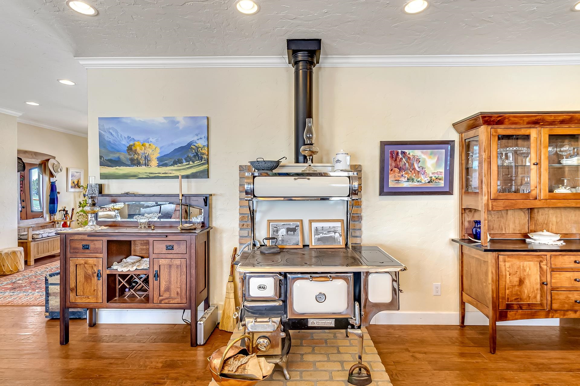 Crawford, Colorado, 81415, United States, 4 Bedrooms Bedrooms, ,3 BathroomsBathrooms,Residential,Active,2035144