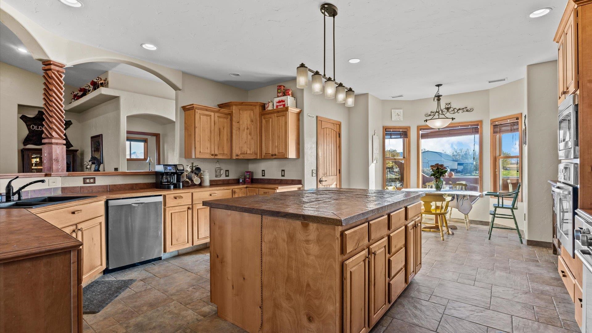 Loma, Colorado, 81524, United States, 4 Bedrooms Bedrooms, ,3 BathroomsBathrooms,Residential,Active,1988465