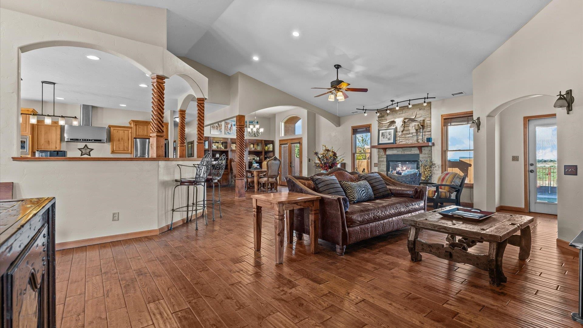 Loma, Colorado, 81524, United States, 4 Bedrooms Bedrooms, ,3 BathroomsBathrooms,Residential,Active,1988465