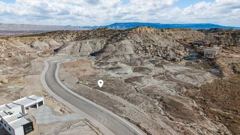 Photo of 2235 Canyon Rim Drive, Grand Junction, CO 81507 (MLS # 20255652)