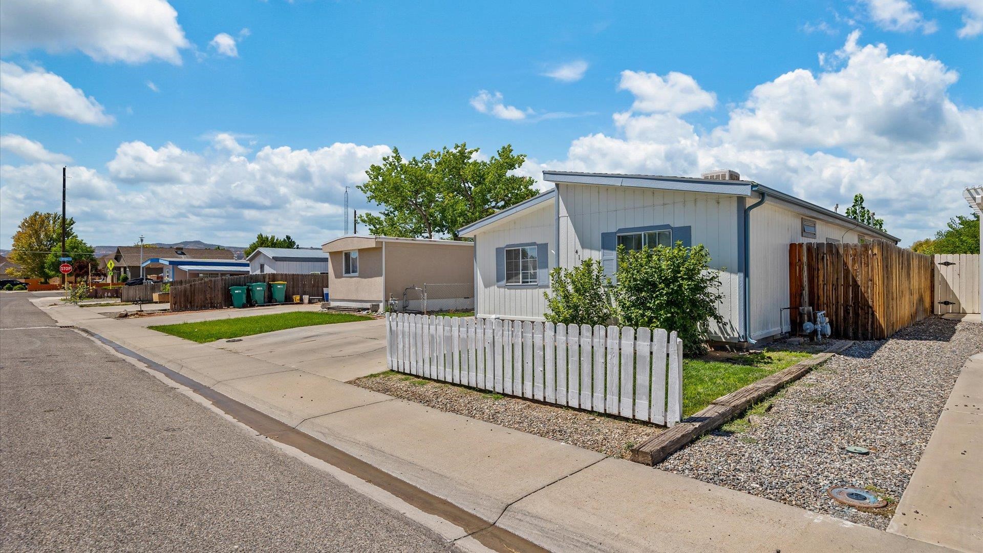 Photo 16 of 16 of 413 Holly Park Drive mobile home