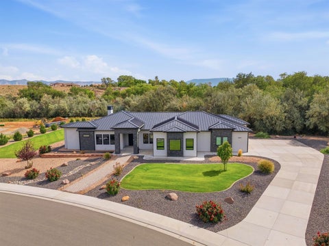 Photo of 664 Ellen Drive, Grand Junction, CO 81507 (MLS # 20264794)