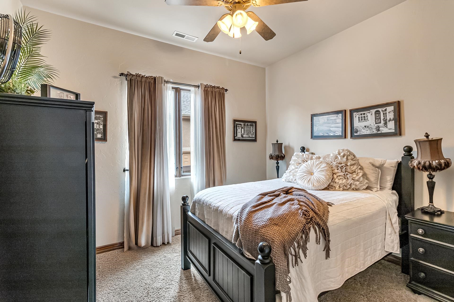 Grand Junction, Colorado, 81507, United States, 4 Bedrooms Bedrooms, ,5 BathroomsBathrooms,Residential,Active,2052043