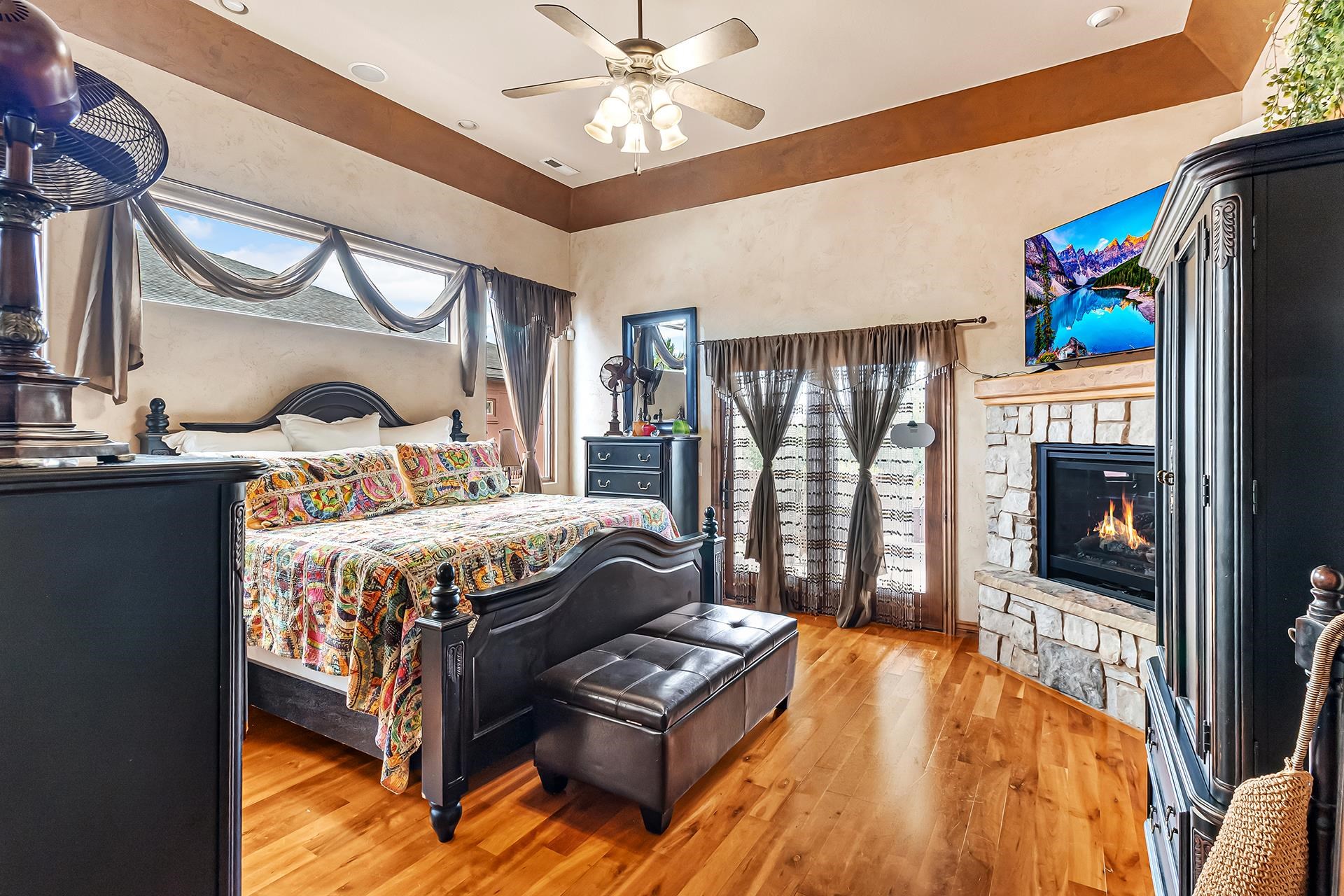 Grand Junction, Colorado, 81507, United States, 4 Bedrooms Bedrooms, ,5 BathroomsBathrooms,Residential,Active,2052043