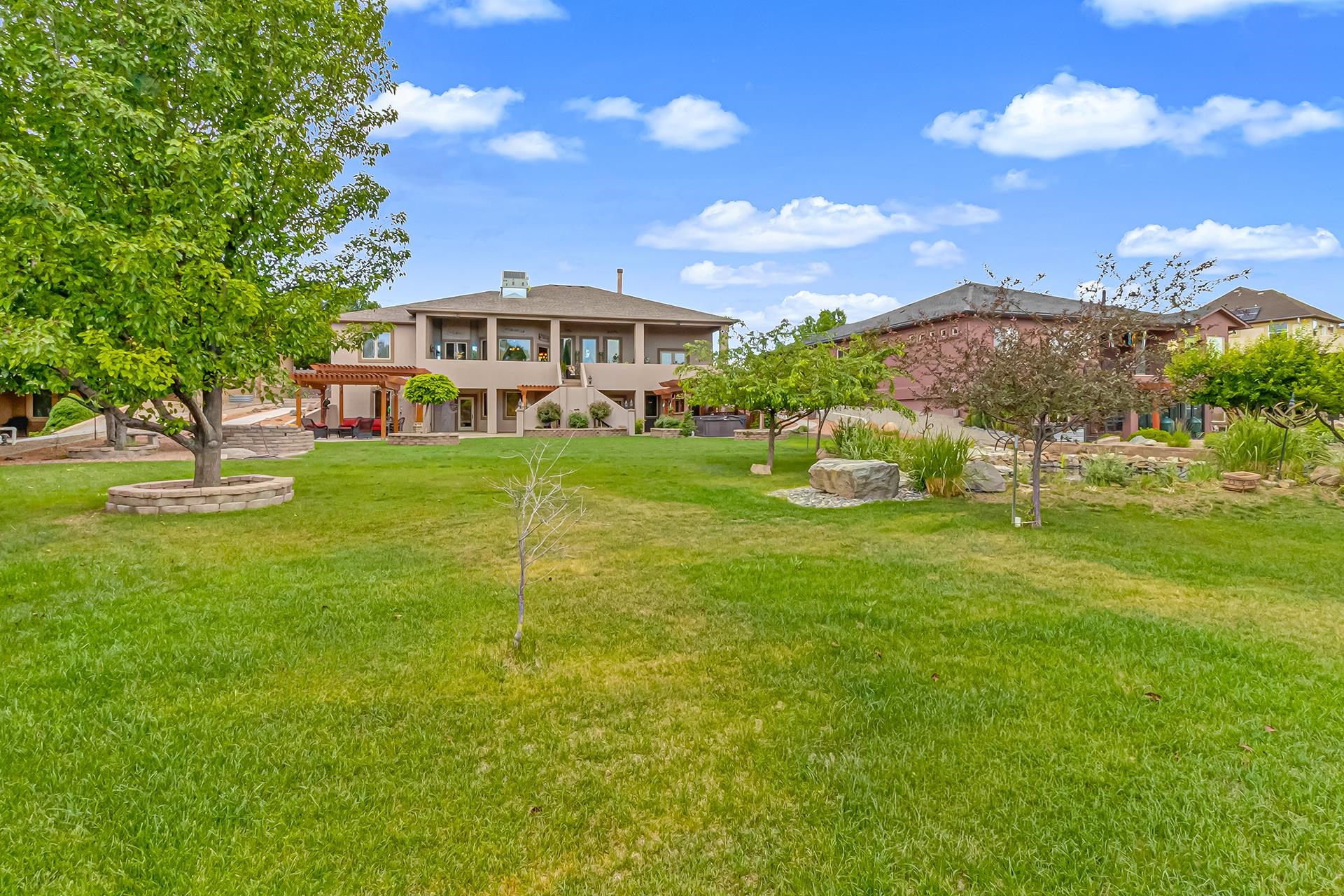 Grand Junction, Colorado, 81507, United States, 4 Bedrooms Bedrooms, ,5 BathroomsBathrooms,Residential,Active,2052043