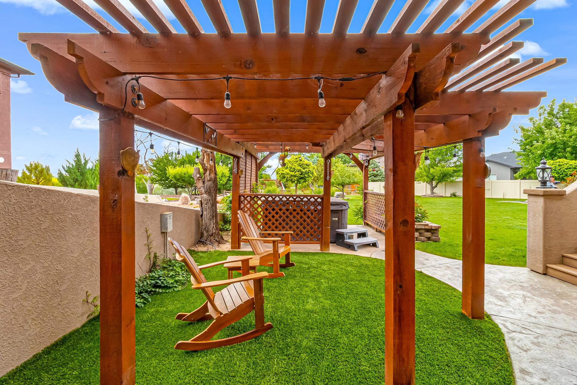 Grand Junction, Colorado, 81507, United States, 4 Bedrooms Bedrooms, ,5 BathroomsBathrooms,Residential,Active,2052043