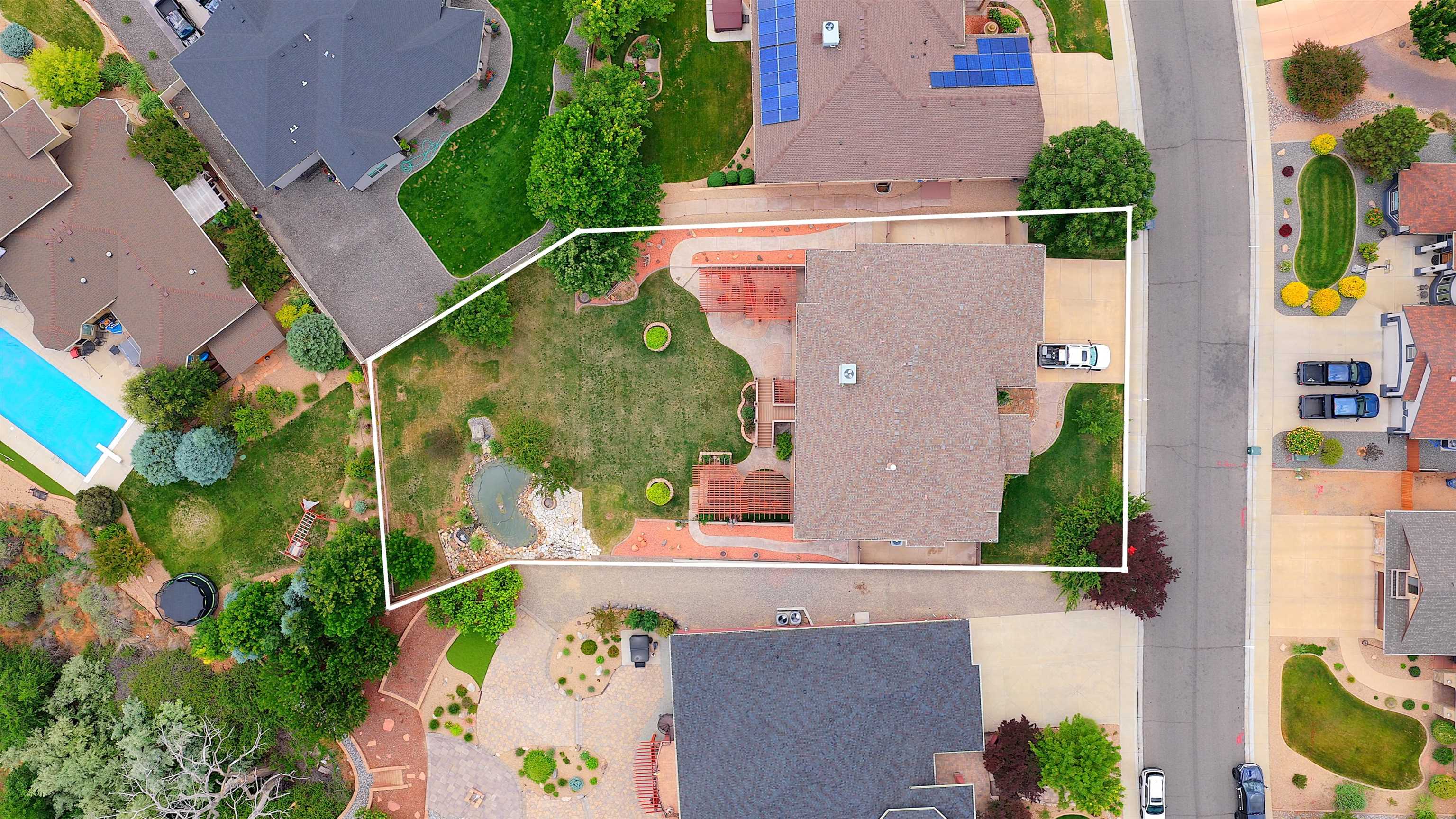 Grand Junction, Colorado, 81507, United States, 4 Bedrooms Bedrooms, ,5 BathroomsBathrooms,Residential,Active,2052043