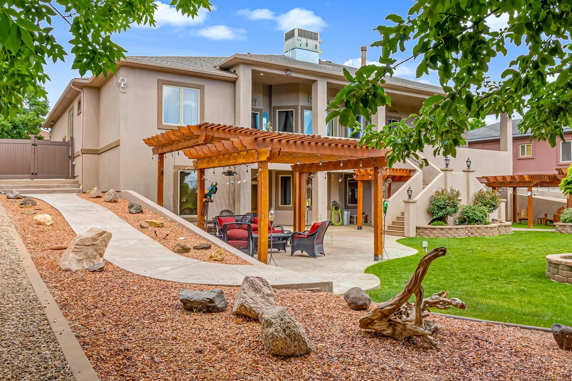 Grand Junction, Colorado, 81507, United States, 4 Bedrooms Bedrooms, ,5 BathroomsBathrooms,Residential,Active,2052043