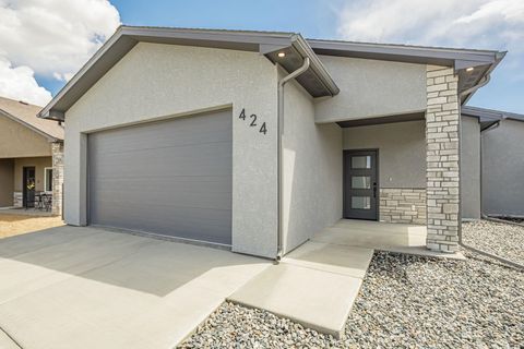 Photo of 424 Iola Basin Street, Grand Junction, CO 81504 (MLS # 20262027)