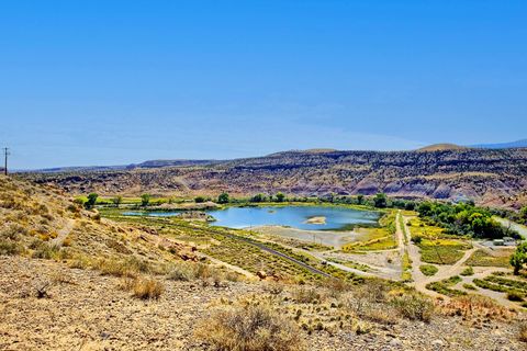 Photo of 185 River Ridge Road, Grand Junction, CO 81503 (MLS # 20261776)