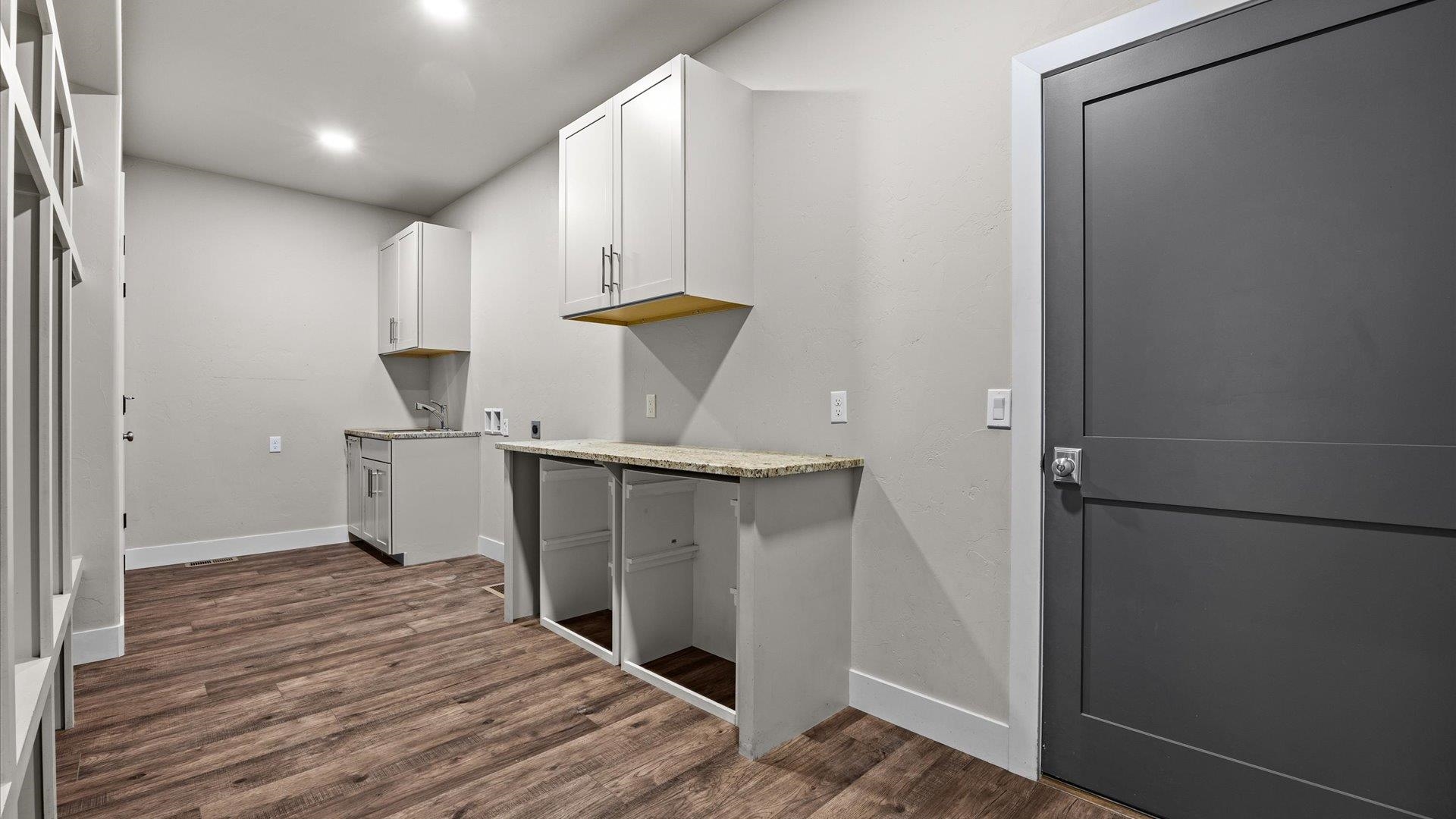Fruita, Colorado, 81521, United States, 3 Bedrooms Bedrooms, ,3 BathroomsBathrooms,Residential,Active,2052068