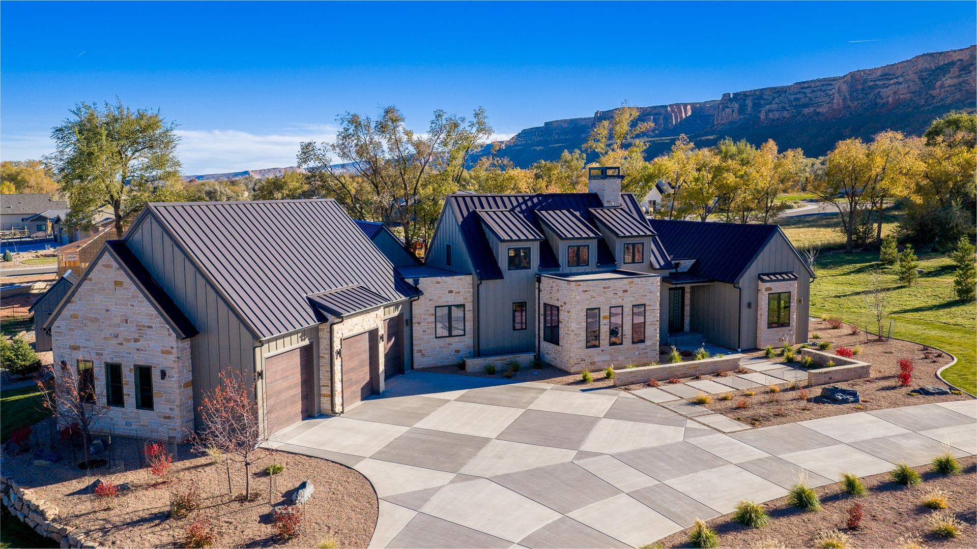 Grand Junction, Colorado, 81507, United States, 3 Bedrooms Bedrooms, ,4 BathroomsBathrooms,Residential,Active,2013629