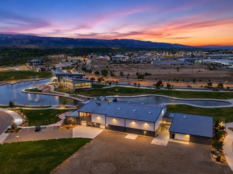 Photo of 1675 Las Colonias Drive #Entire, Grand Junction, CO 81501 (MLS # 20261625)