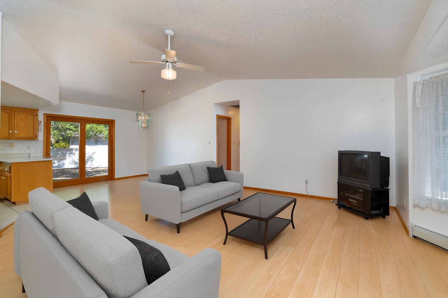 Grand Junction, Colorado 81504, United States, 3 Bedrooms Bedrooms, ,2 BathroomsBathrooms,Residential,Active,200084