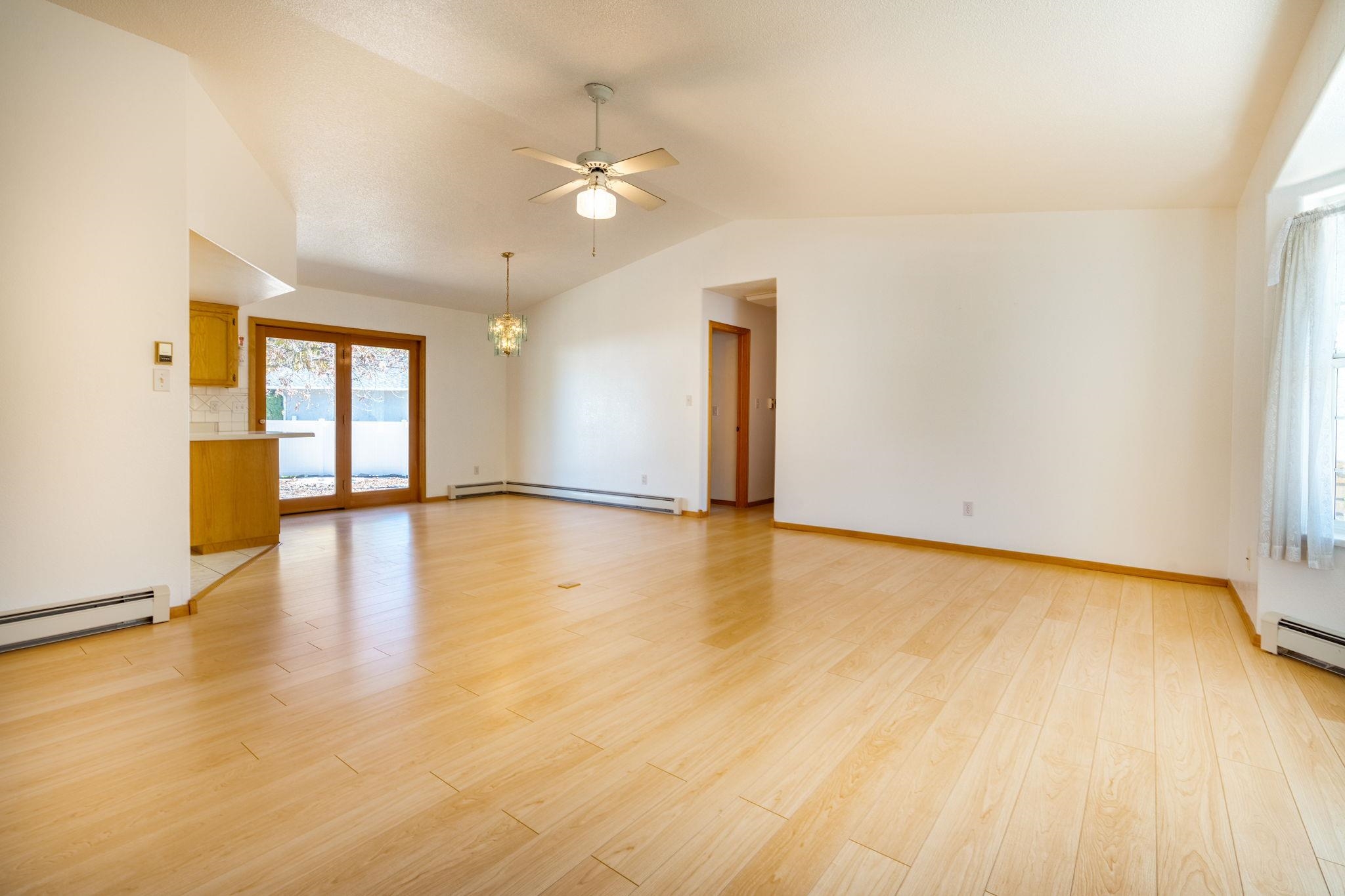 Grand Junction, Colorado 81504, United States, 3 Bedrooms Bedrooms, ,2 BathroomsBathrooms,Residential,Active,200084