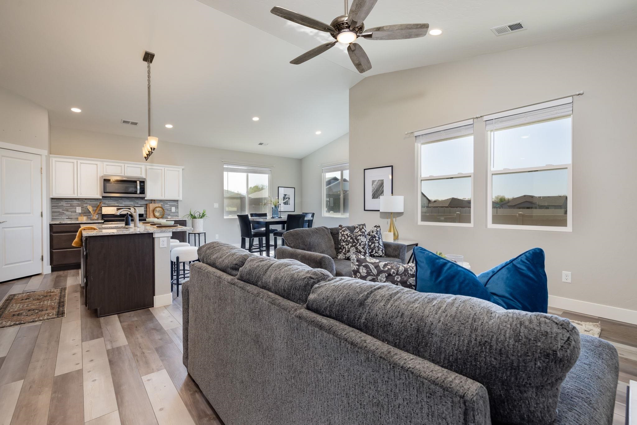 Grand Junction, Colorado 81504, United States, 3 Bedrooms Bedrooms, ,2 BathroomsBathrooms,Residential,Active,115287