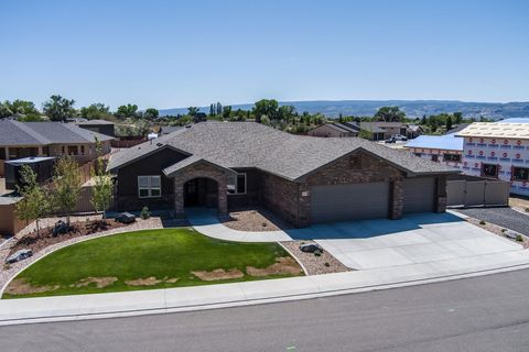 Photo of 2639 Emerald Ridge Lane, Grand Junction, CO 81506 (MLS # 20262241)