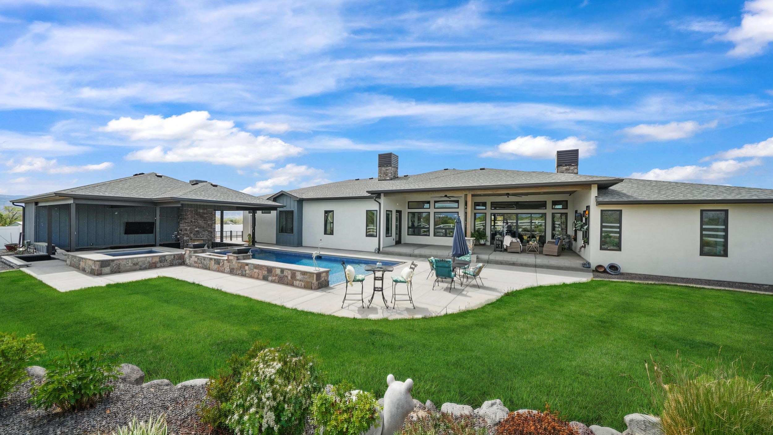 Grand Junction, Colorado, 81505, United States, 4 Bedrooms Bedrooms, ,4 BathroomsBathrooms,Residential,Active,2036689