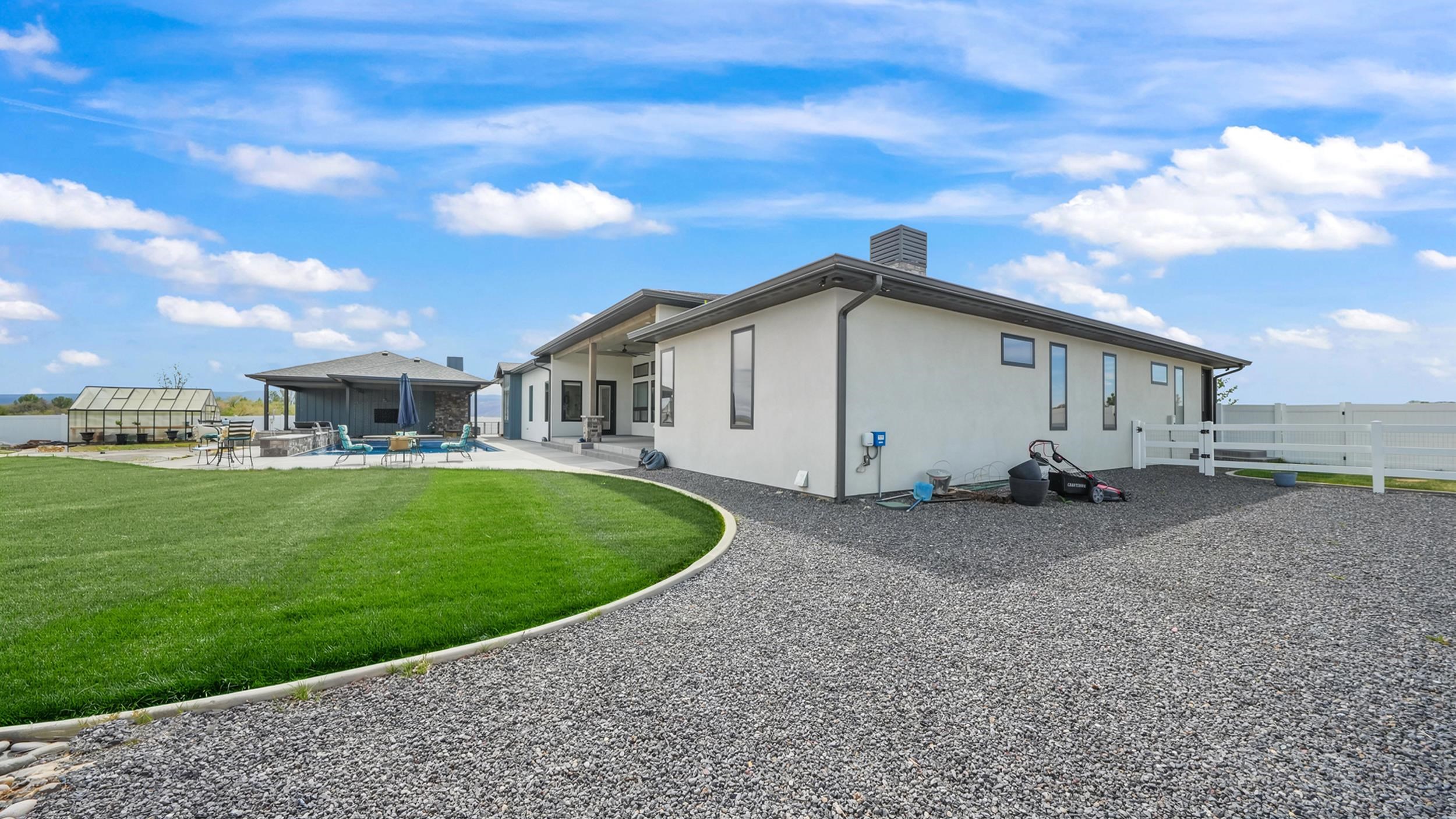 Grand Junction, Colorado, 81505, United States, 4 Bedrooms Bedrooms, ,4 BathroomsBathrooms,Residential,Active,2036689