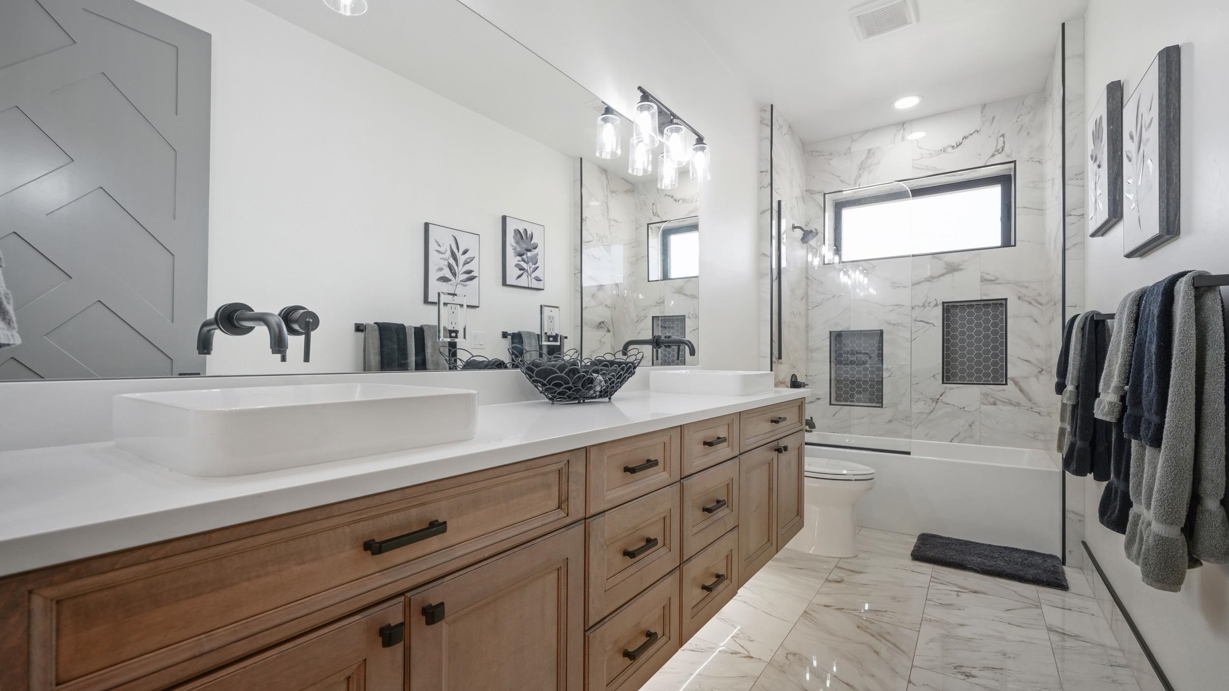 Grand Junction, Colorado, 81505, United States, 4 Bedrooms Bedrooms, ,4 BathroomsBathrooms,Residential,Active,2036689