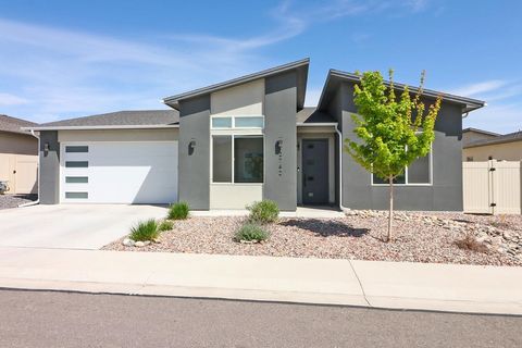 Photo of 2742 Storm Avenue, Grand Junction, CO 81503 (MLS # 20261398)