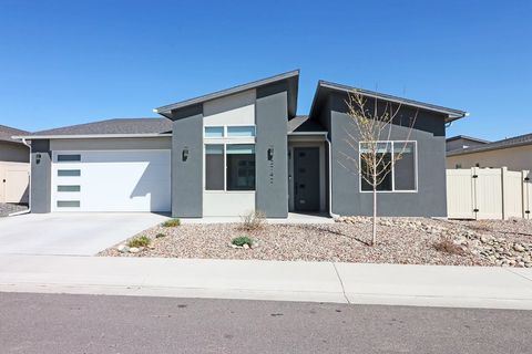Photo of 2742 Storm Avenue, Grand Junction, CO 81503 (MLS # 20261398)