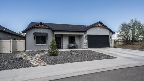 Photo of 2650 Vicksburg Avenue, Grand Junction, CO 81503 (MLS # 20261986)