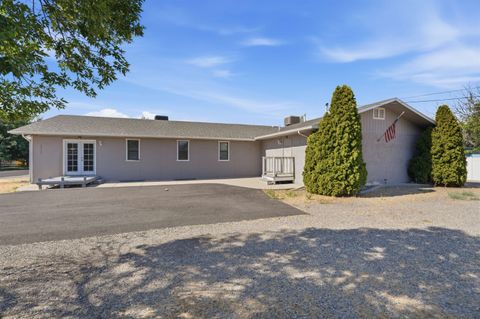 Photo of 2935 Patterson Road, Grand Junction, CO 81504 (MLS # 20263482)