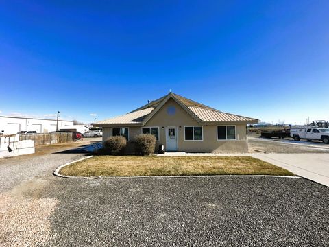 Photo of 826 21 1/2 Road, Grand Junction, CO 81505 (MLS # 20260571)