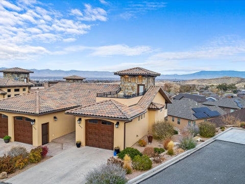 Photo of 2061 S Broadway #301, Grand Junction, CO 81507 (MLS # 20264634)