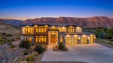Photo of 487 Riggs Way, Grand Junction, CO 81507 (MLS # 20263218)