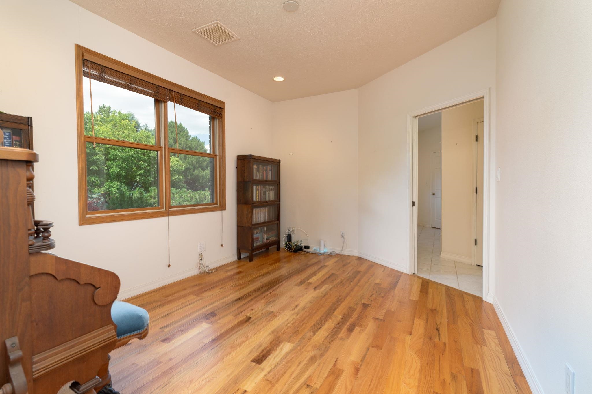 Grand Junction, Colorado 81507, United States, 3 Bedrooms Bedrooms, ,3 BathroomsBathrooms,Residential,Pending,149951