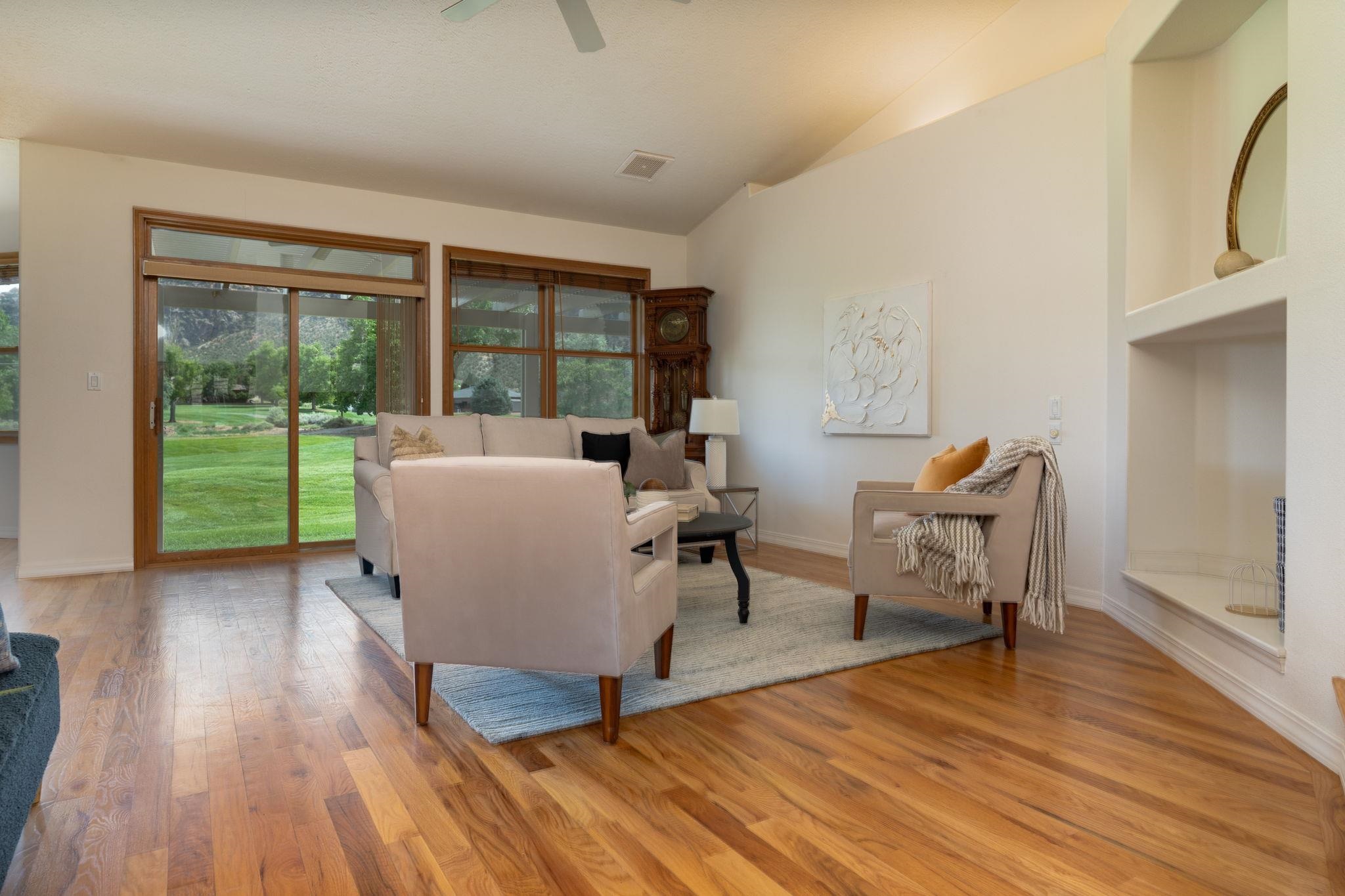 Grand Junction, Colorado 81507, United States, 3 Bedrooms Bedrooms, ,3 BathroomsBathrooms,Residential,Pending,149951