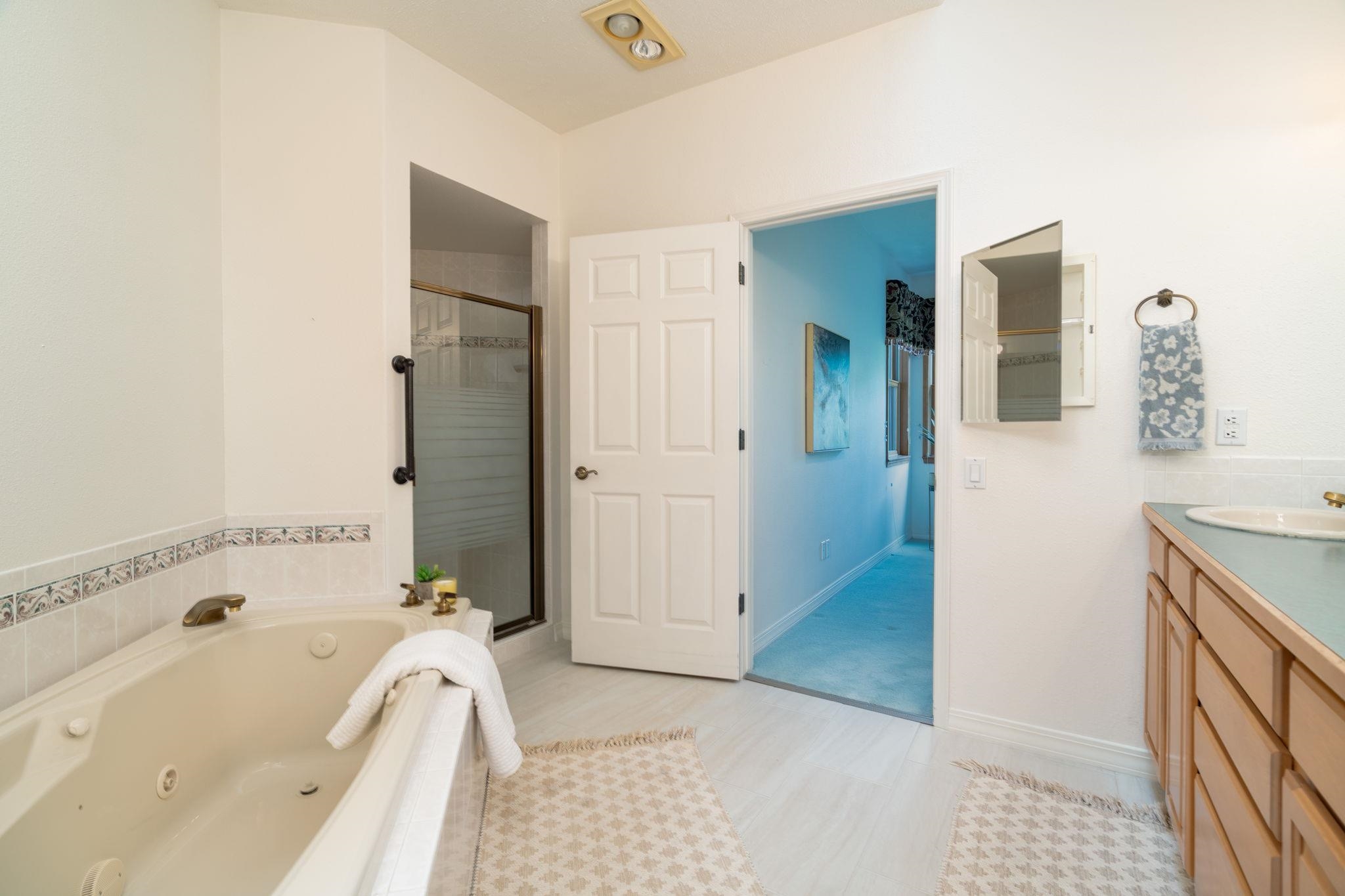 Grand Junction, Colorado 81507, United States, 3 Bedrooms Bedrooms, ,3 BathroomsBathrooms,Residential,Pending,149951