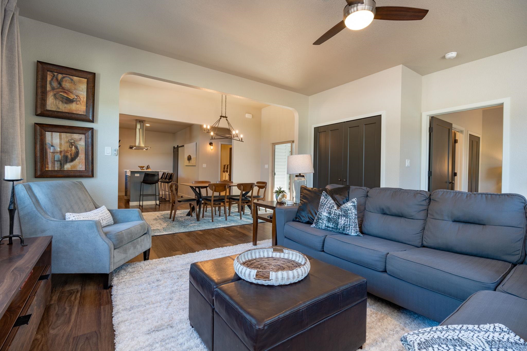 Grand Junction, Colorado 81505, United States, 2 Bedrooms Bedrooms, ,2 BathroomsBathrooms,Residential,Pending,161128